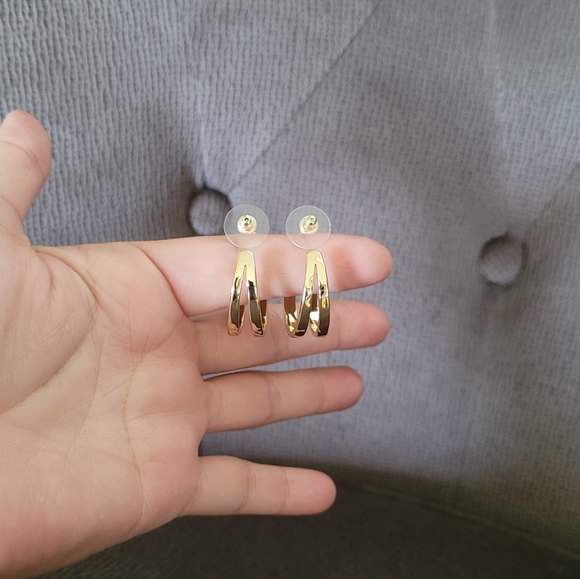 Kendra Scott "Zorte" Gold💛 Double✌Hoop Earrings - Picture 7 of 15